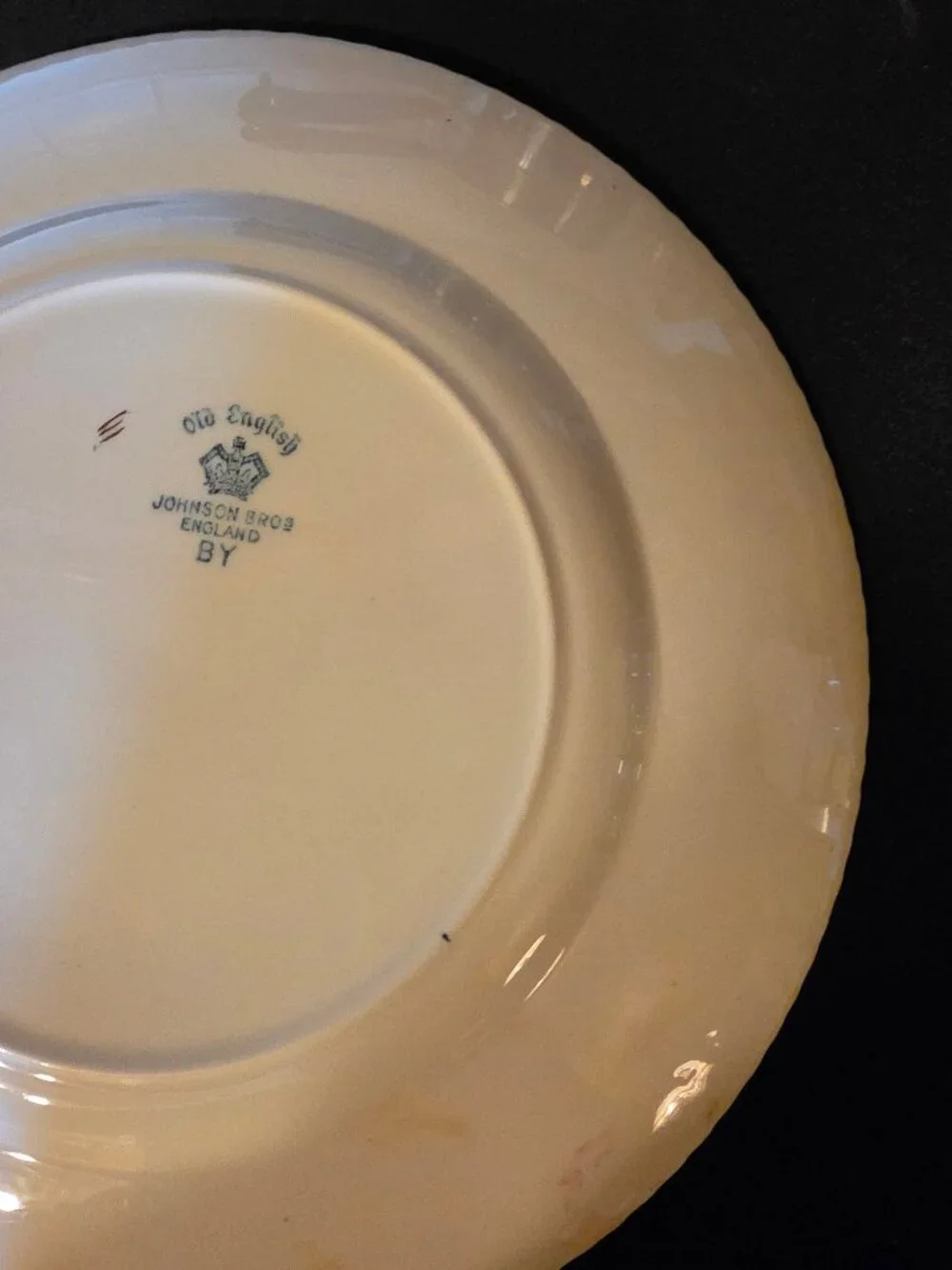 JOHNSON BROS BELFORD OLD ENGLISH~FLOWERS~GOLD~DINNER PLATE